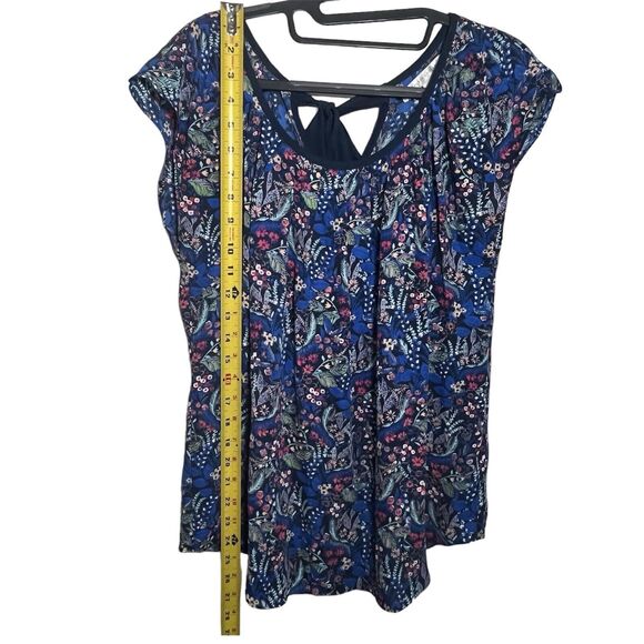 LC Lauren Conrad Blue Floral Cap Sleeve Blouse, Tie At Neck, Lightweight, Medium - Picture 8 of 11
